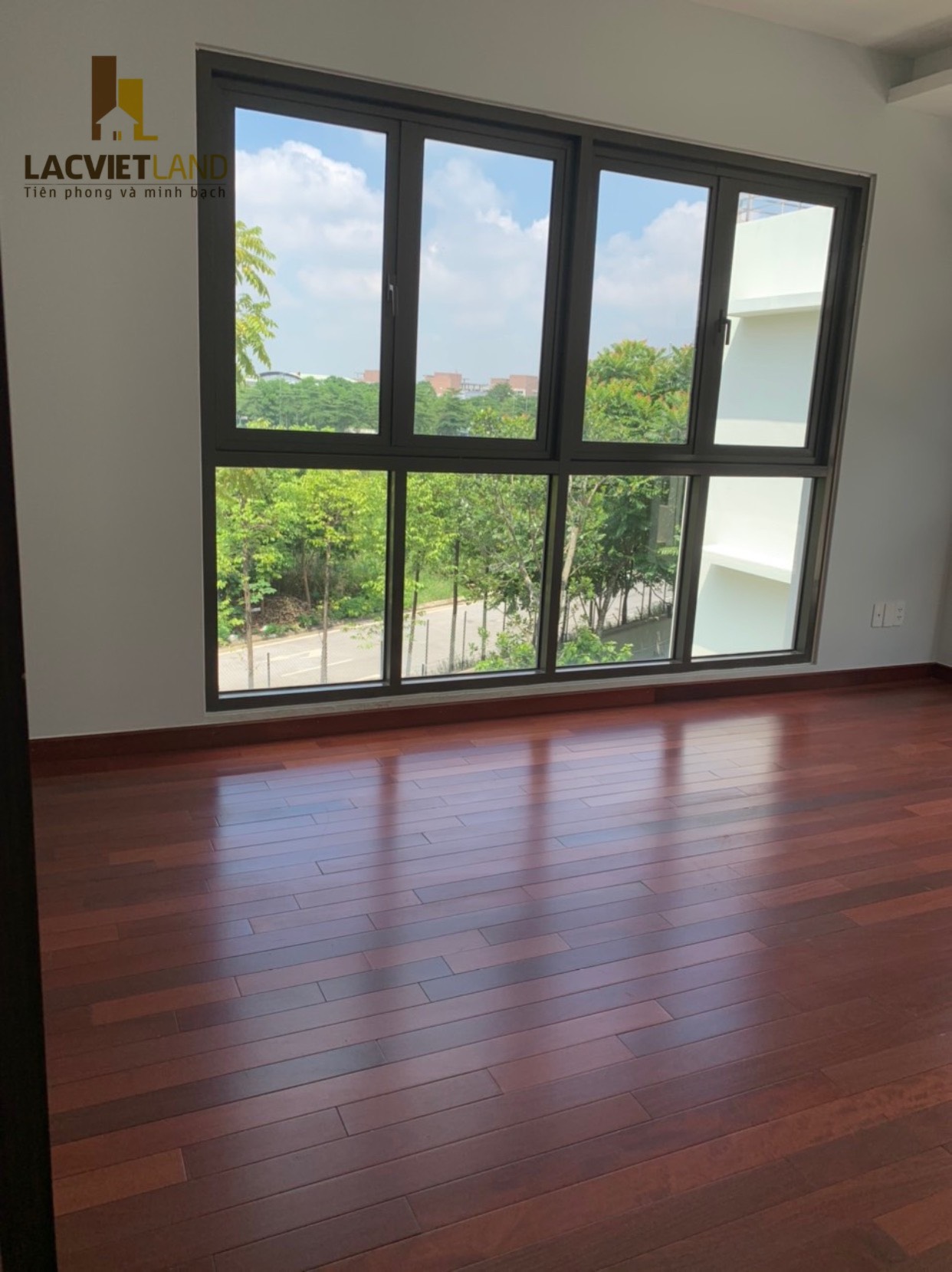 Cần bán gấp biệt thự liền kề tại Garden City Long Biên Hà Nội
