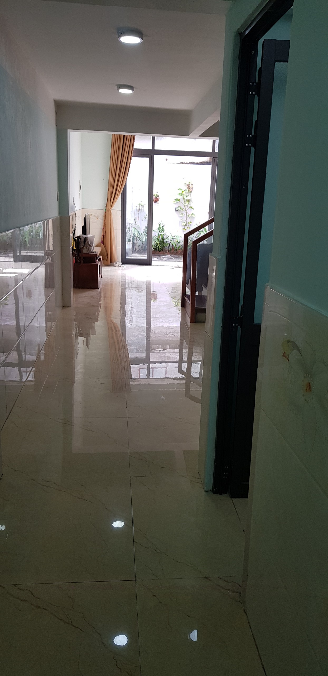 Bán nhà Hiệp Phú Quận 9, 66m2, nhỉnh 3 tỷ, nhà đẹp ở ngay.