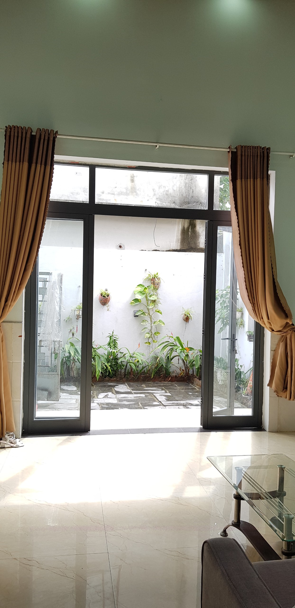 Bán nhà Hiệp Phú Quận 9, 66m2, nhỉnh 3 tỷ, nhà đẹp ở ngay.