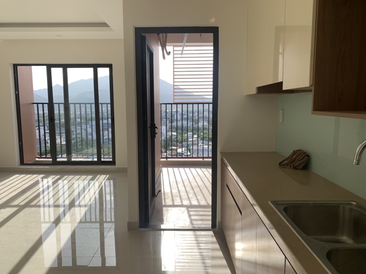bán căn chung cư cao cấp CT3 VCN Vĩnh Điềm Trung - Nha Trang