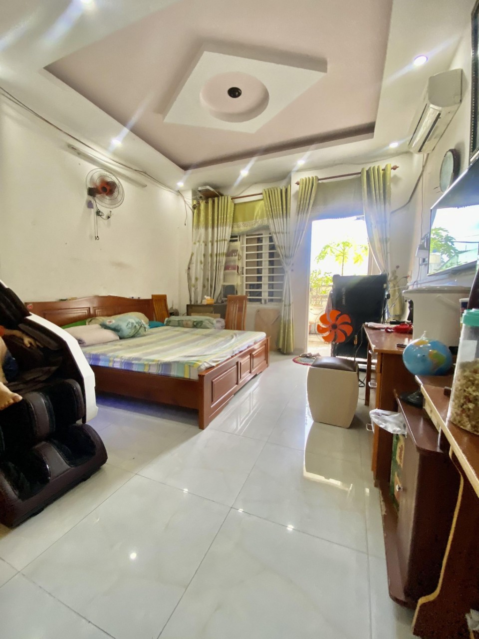 Bán gấp 4 tầng, HXT ngắn 1 trục, gần BV Quận 12 chỉ 7 tỷ 600.