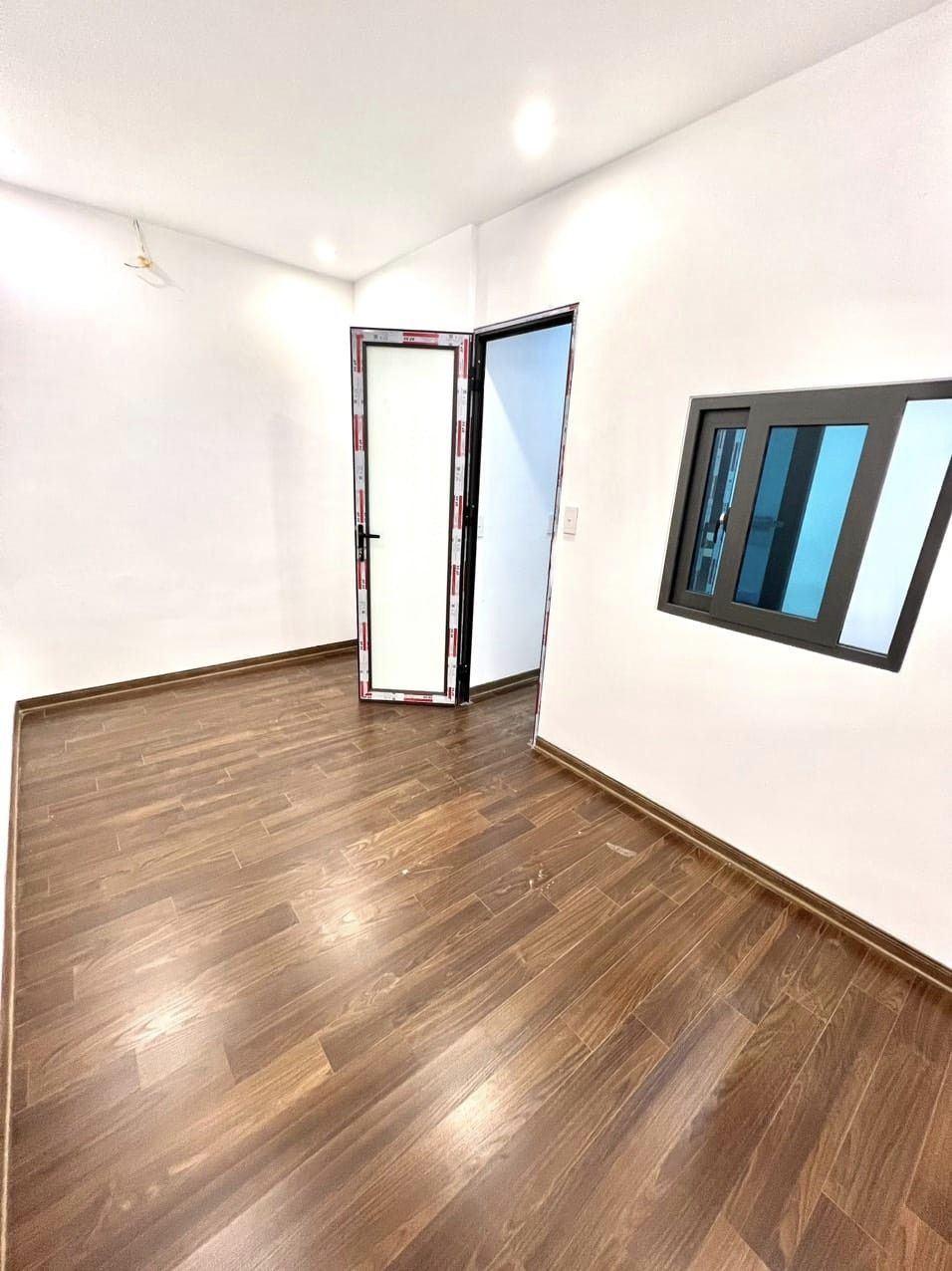 BÁN NHÀ PHỐ TRẦN KHÁT CHÂN, S 20M, 4 TẦNG, GIÁ CHỈ 1 TỶ 890