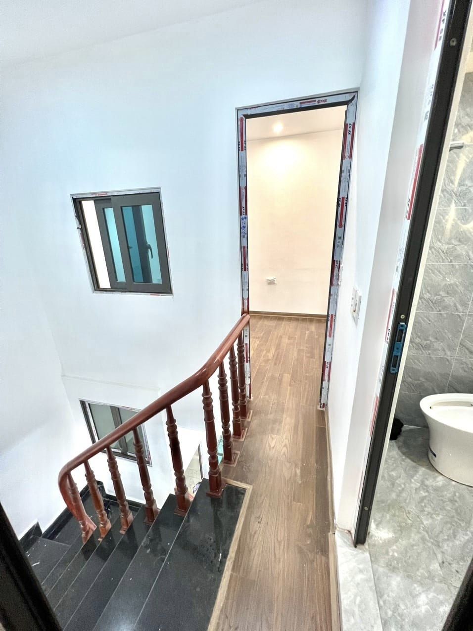 BÁN NHÀ PHỐ TRẦN KHÁT CHÂN, S 20M, 4 TẦNG, GIÁ CHỈ 1 TỶ 890