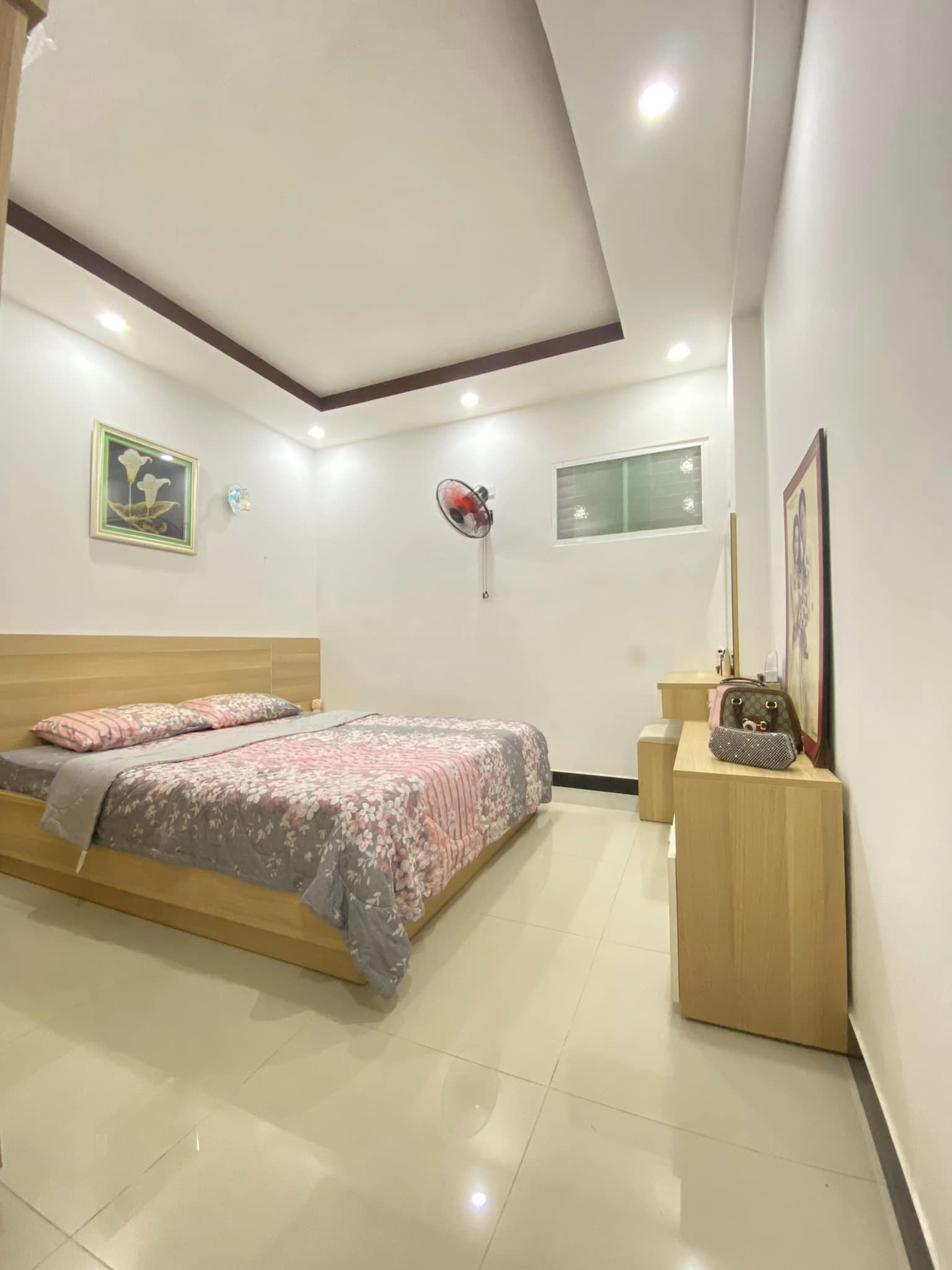 Cần bán căn 2pn tầng 2 cc CT6 Vĩnh Điềm Trung