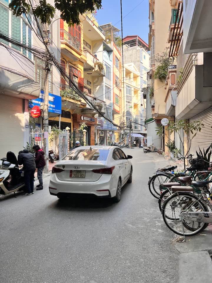 Bán nhà mặt phố Cù Chính Lan,DT 30m x 4 tầng,mặt phố kinh doanh