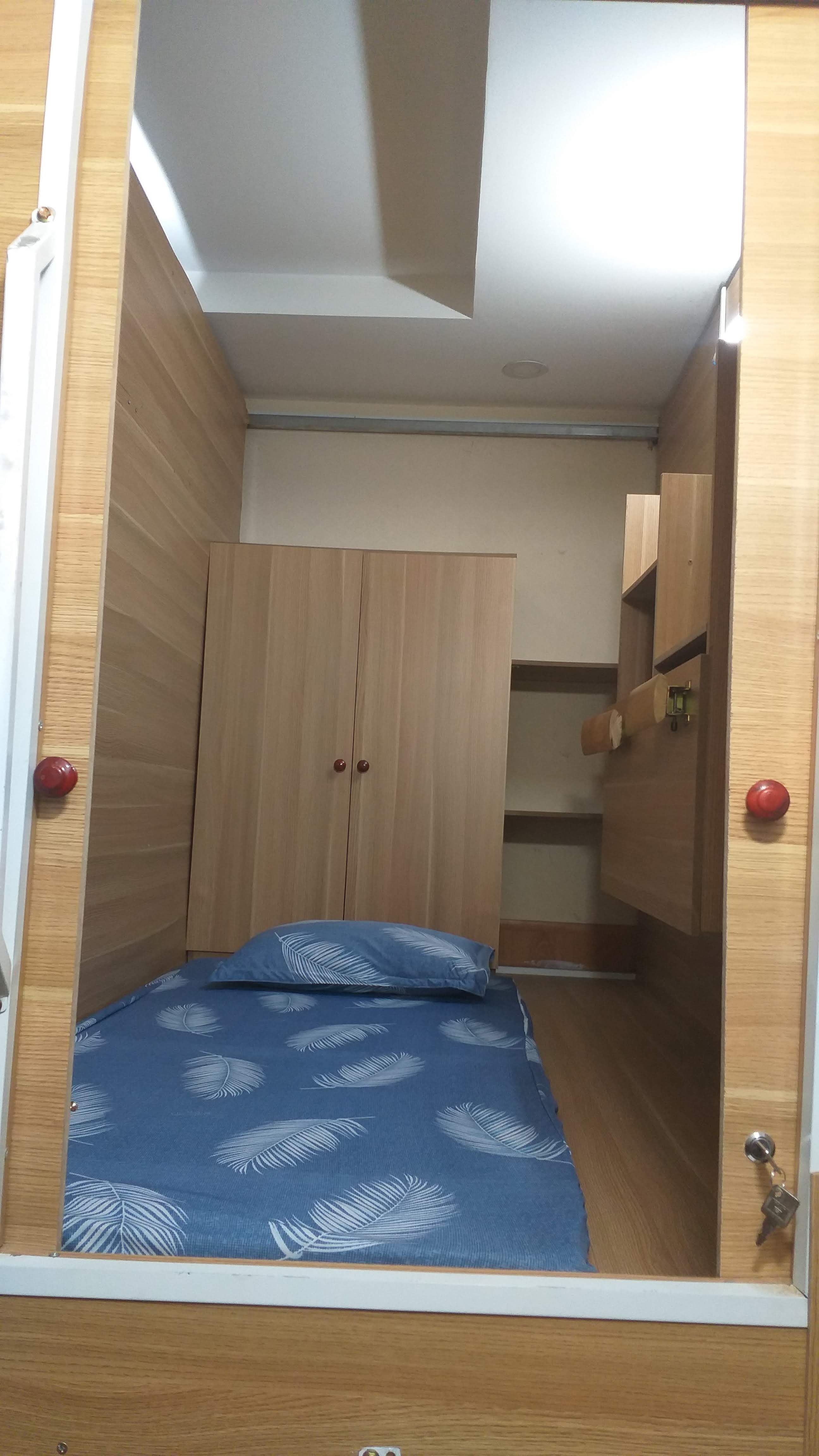 sleep box tiện nghi, đầy đủ nội thất, giờ giấc tự do