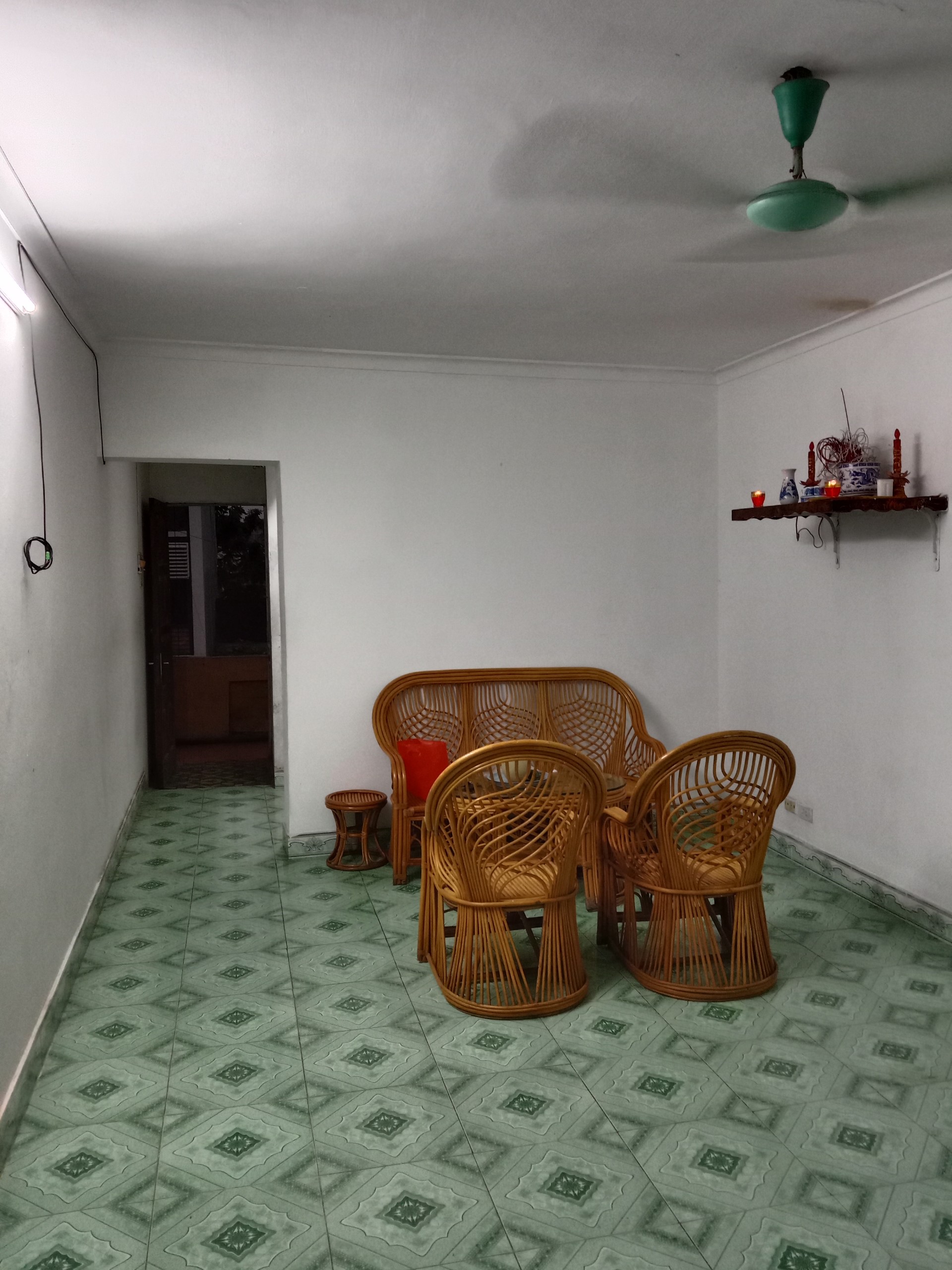 Cho thuê lâu dài căn hộ chính chủ ngõ 129 Nguyễn Trãi, Hà Nội