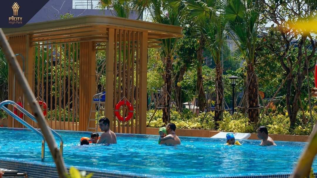 Bán căn hộ mới chưa ai ở góc 2 mặt tiền ,full nội thất (dt57m)gá 1ty8