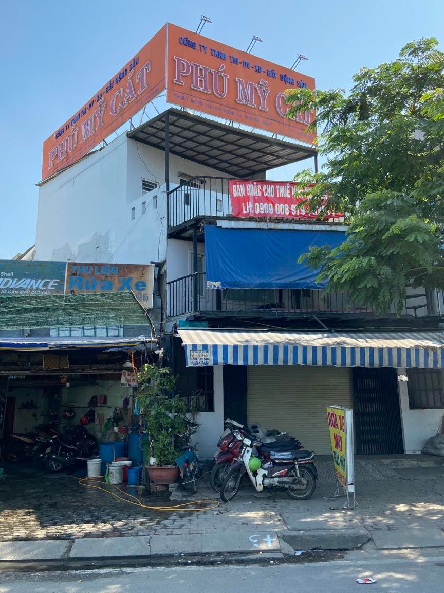 MẶT TIỀN NGUYỄN VĂN LINH, QUẬN 7, SẴN NHÀ 3 TẦNG