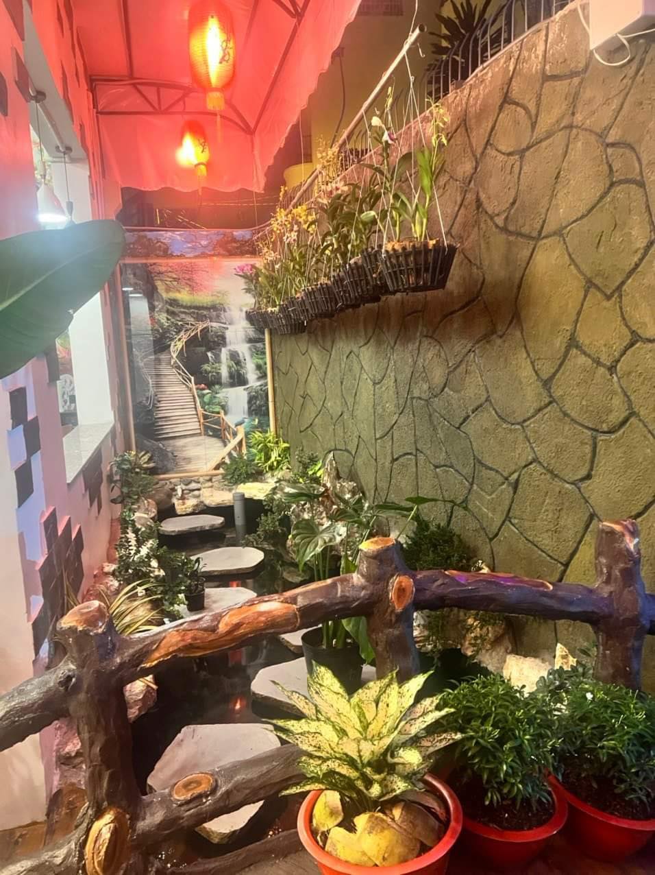 Bán nhà măt tiền ở và KD cafe, DT 172m2, Trung Mỹ Tây, chỉ 8.79 tỷ.