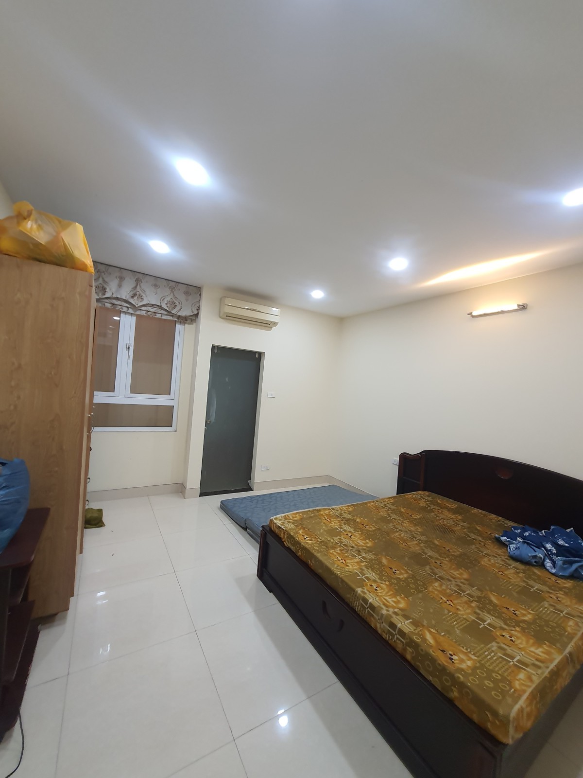 Bán gấp nhà 5 tầng đường tân Chánh Hiệp 10, Q.12, HXH chỉ 6.8 tỷ.