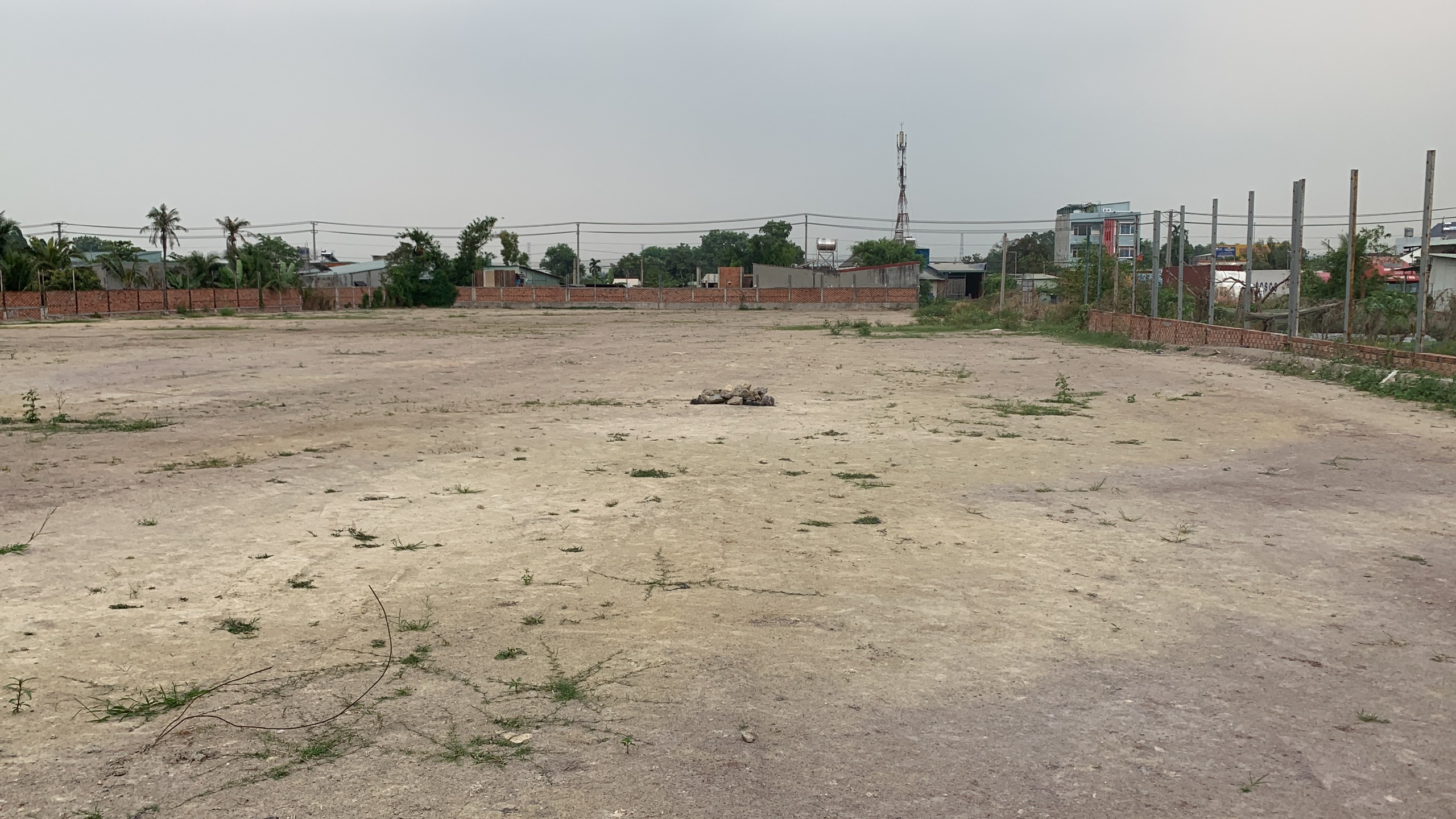 Cho thuê khu đất 8.216,8m2 - tại mặt tiền đường Nguyễn Thị Tươi