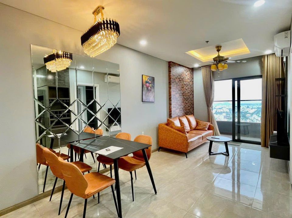 Cho thuê căn hộ Monarchy 2 phòng ngủ view sông Hàn Tại Đà Nẵng