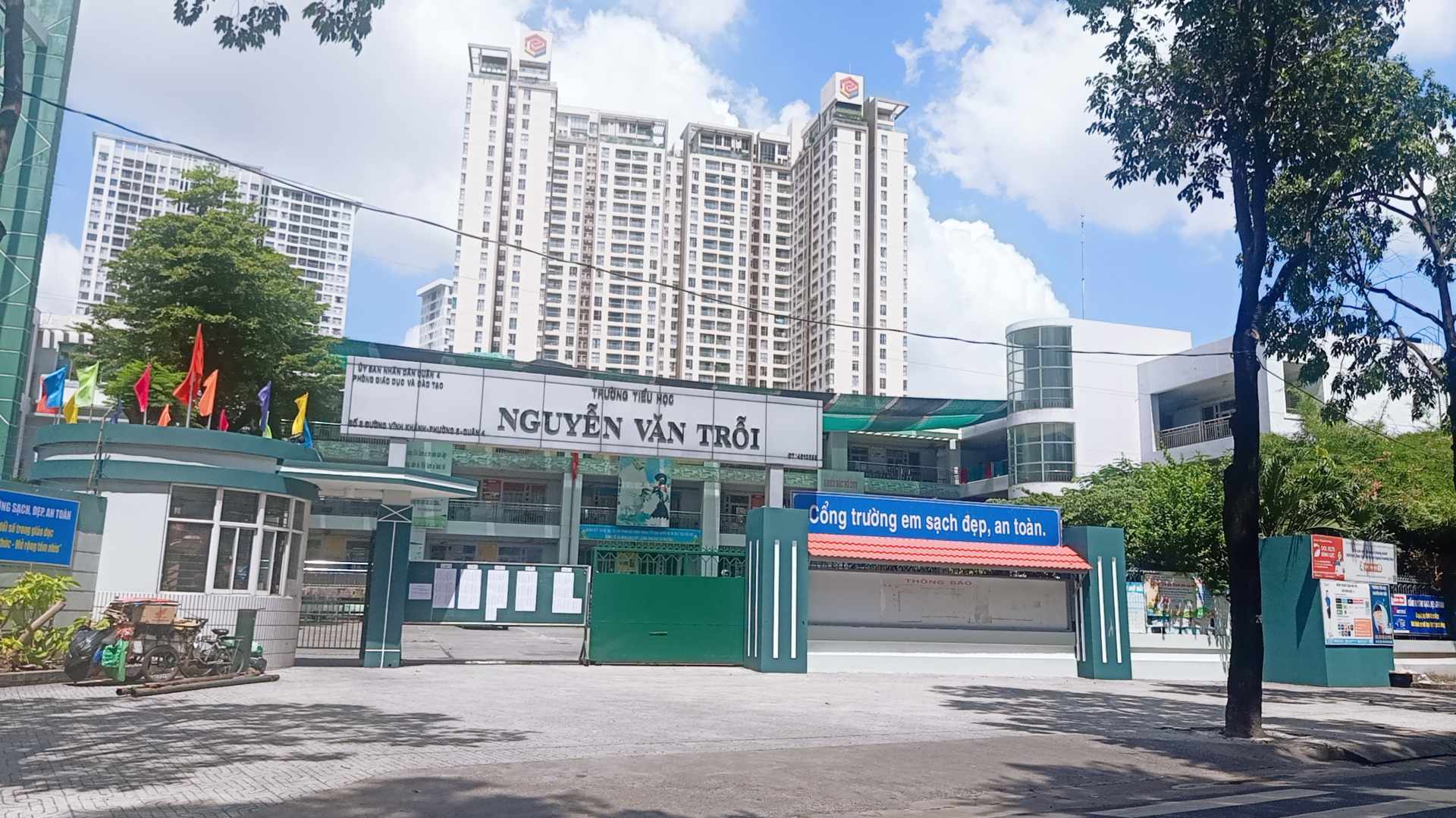 nhà hẻm xe tải, kinh doanh, Đoàn Văn Bơ, Phường 9, Quận 4, nhỉnh 4 tỷ.