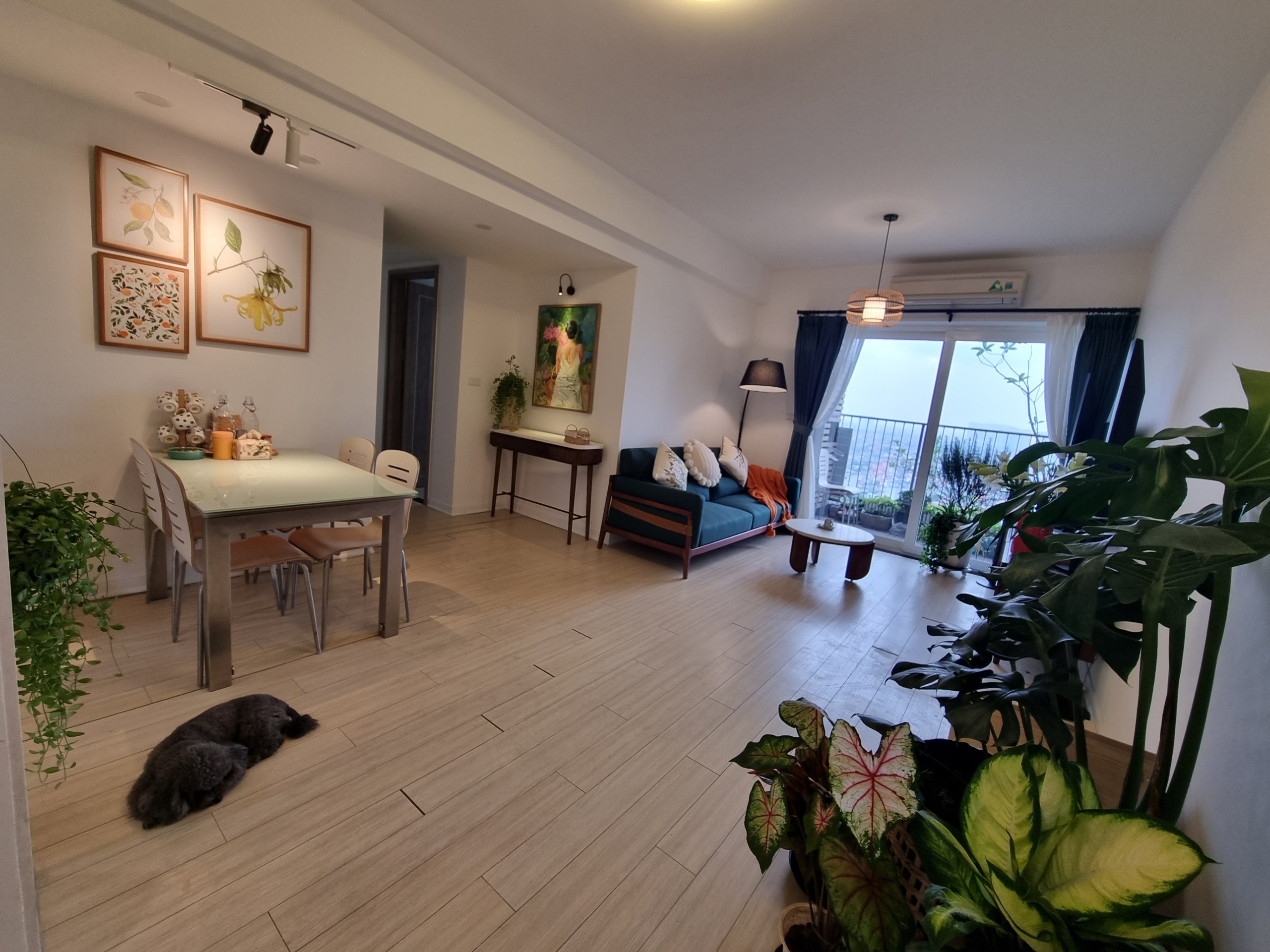 Bán căn hộ 3PN tại tòa C1 Rừng Cọ KĐT Ecopark Hưng Yên giá 3.1 tỷ