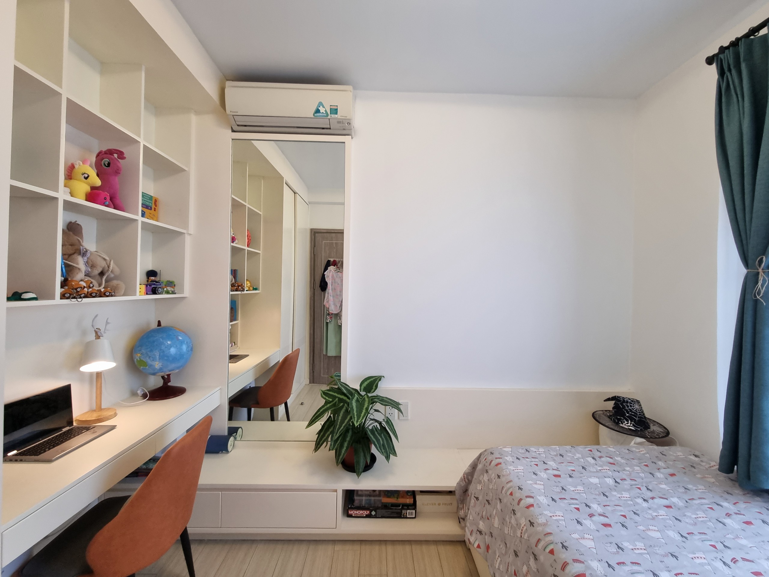 Bán căn hộ 3PN tại tòa C1 Rừng Cọ KĐT Ecopark Hưng Yên giá 3.1 tỷ