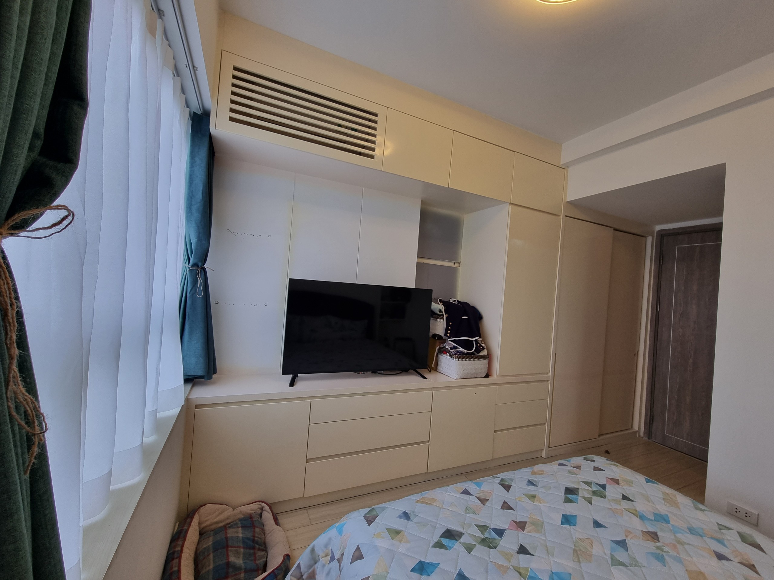 Bán căn hộ 3PN tại tòa C1 Rừng Cọ KĐT Ecopark Hưng Yên giá 3.1 tỷ
