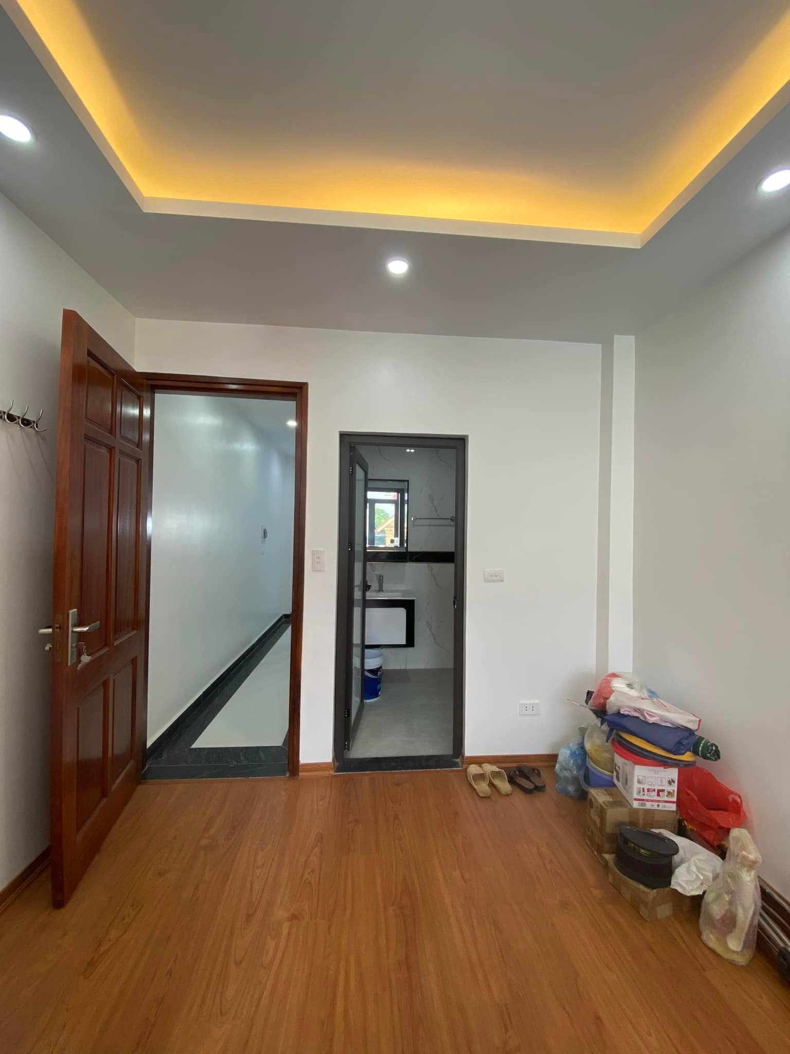Cần bán nhà khu vực Xuân La - Tây Hồ cực xịn ...