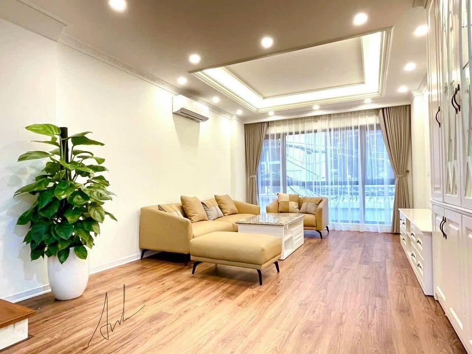 Cần bán nhà Nguyễn Đình Hoàn - Cầu Giấy