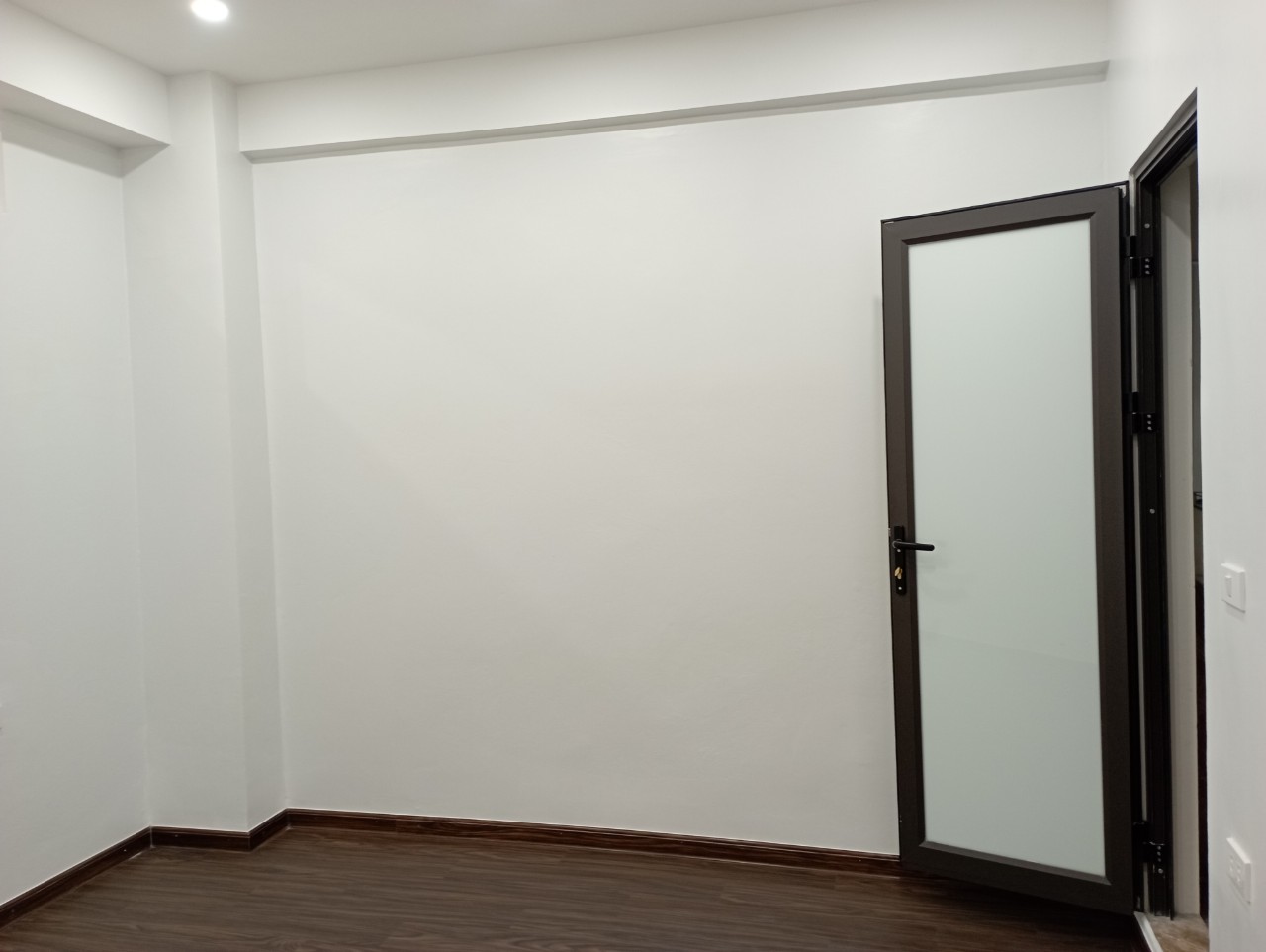 Cần bán căn chung cư 2 ngủ ở Đền Lừ, Hoàng Mai