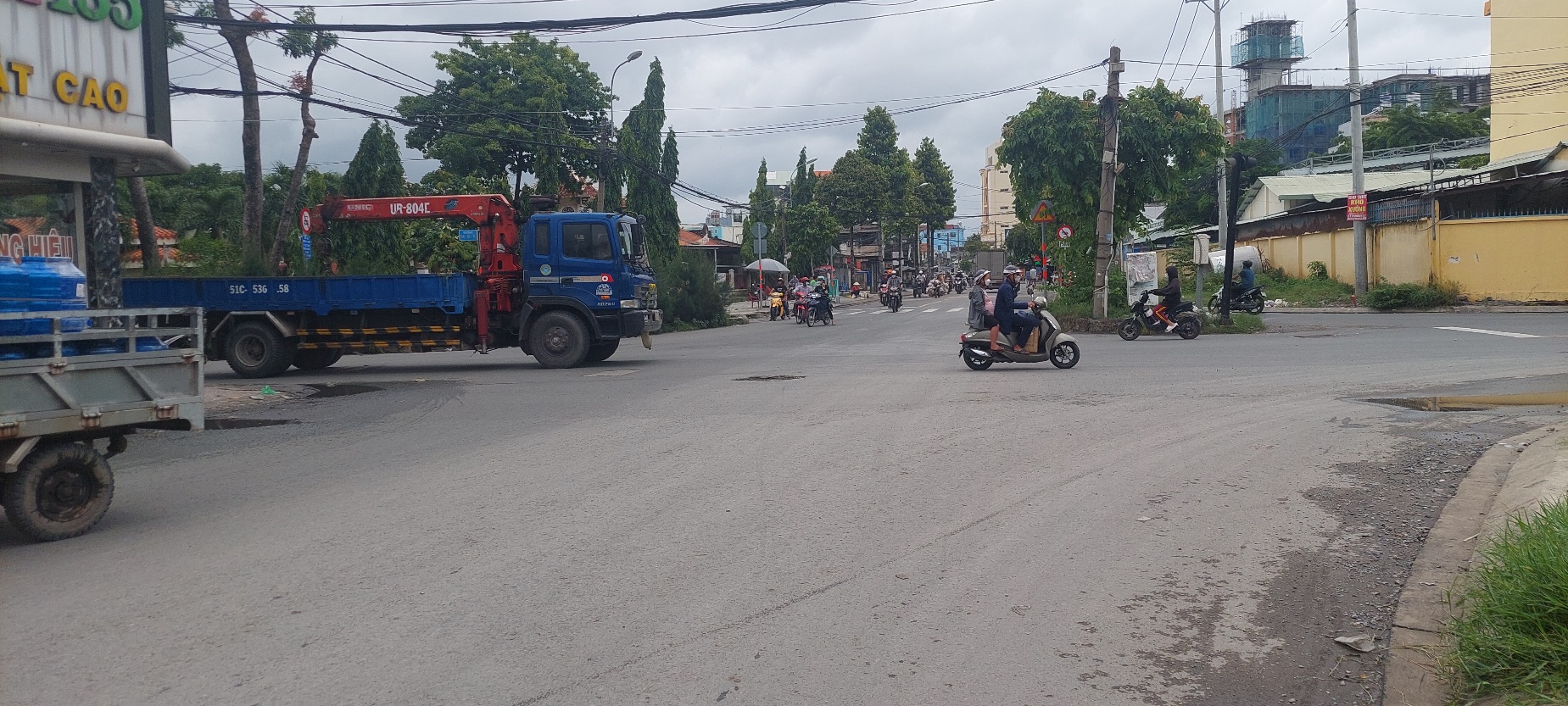 Bán gấp, giảm 2 tỷ, nhà mặt tiền kinh doanh Phan Văn Hớn, còn 7.7 tỷ.