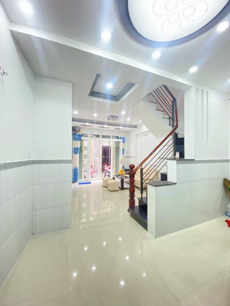 BÁN NHÀ 29M2-2TANG NGAY EMART PHAN HUY ÍCH-HẺM 3 GÁC- NỞ HẬU-3ty NHỈNH