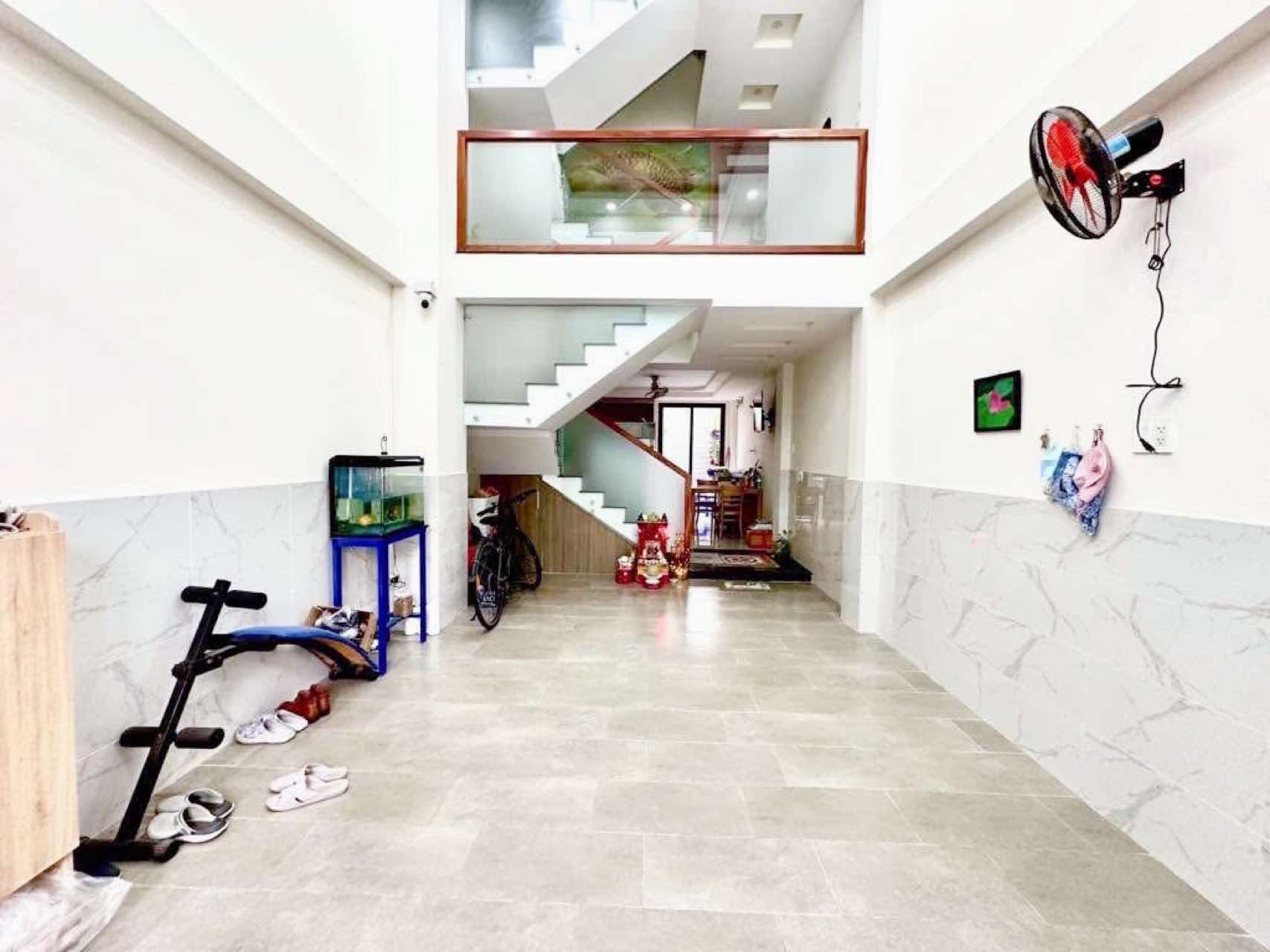 BÁN NHÀ 55M2-5TANG LÊ THỊ RIÊNG , ĐƯỜNG 8M , LIỀN KỀ UBND Q12 , 6 TỶ
