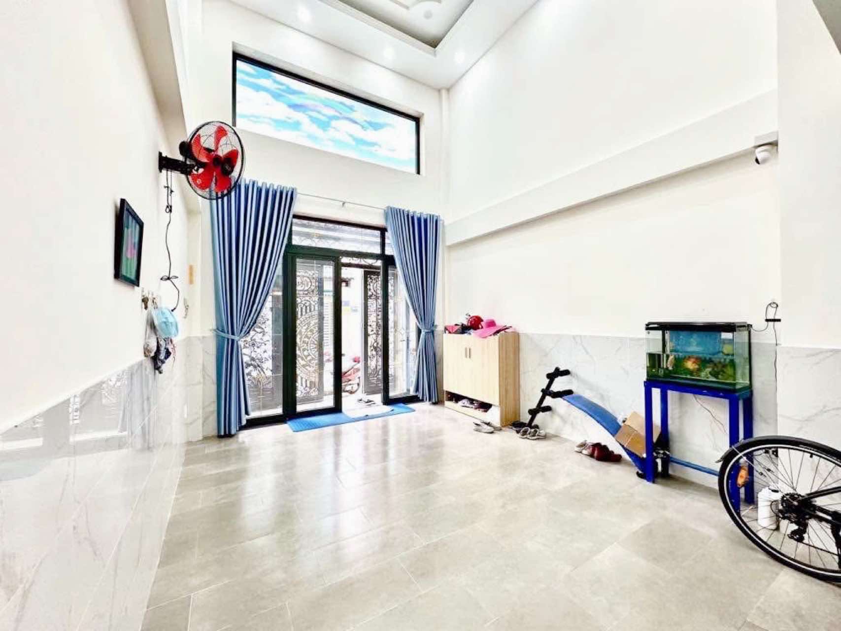 BÁN NHÀ 55M2-5TANG LÊ THỊ RIÊNG , ĐƯỜNG 8M , LIỀN KỀ UBND Q12 , 6 TỶ
