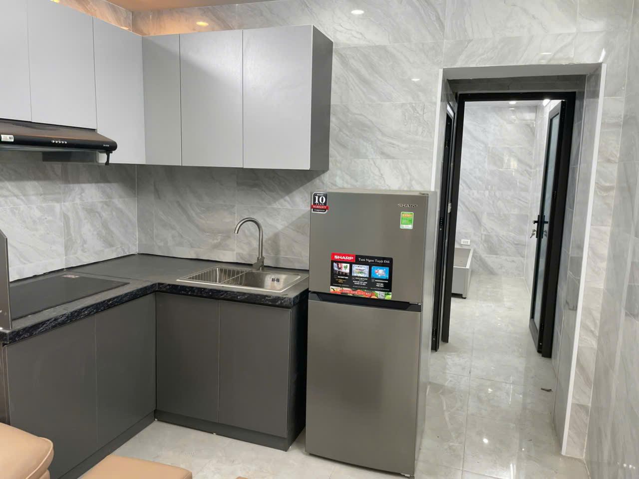 Cần bán căn hộ tập thể tầng 1 ở phố hoàng đạo thành, kim giang