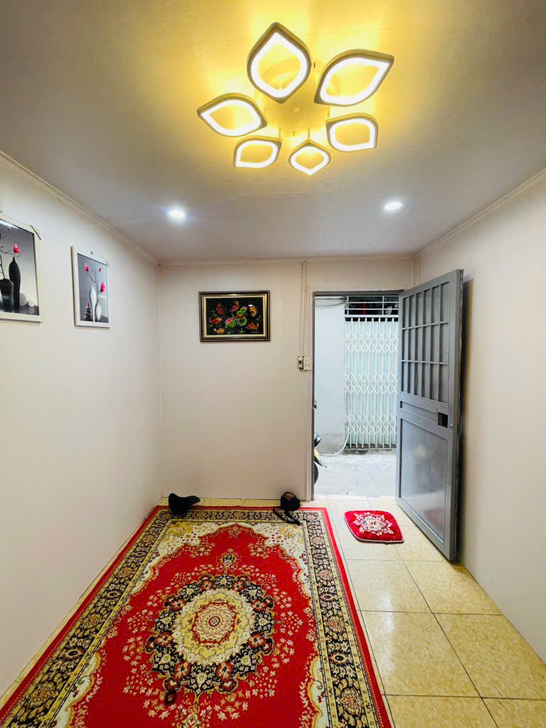 Cần bán nhà ở gần Times city giá 1,05 try