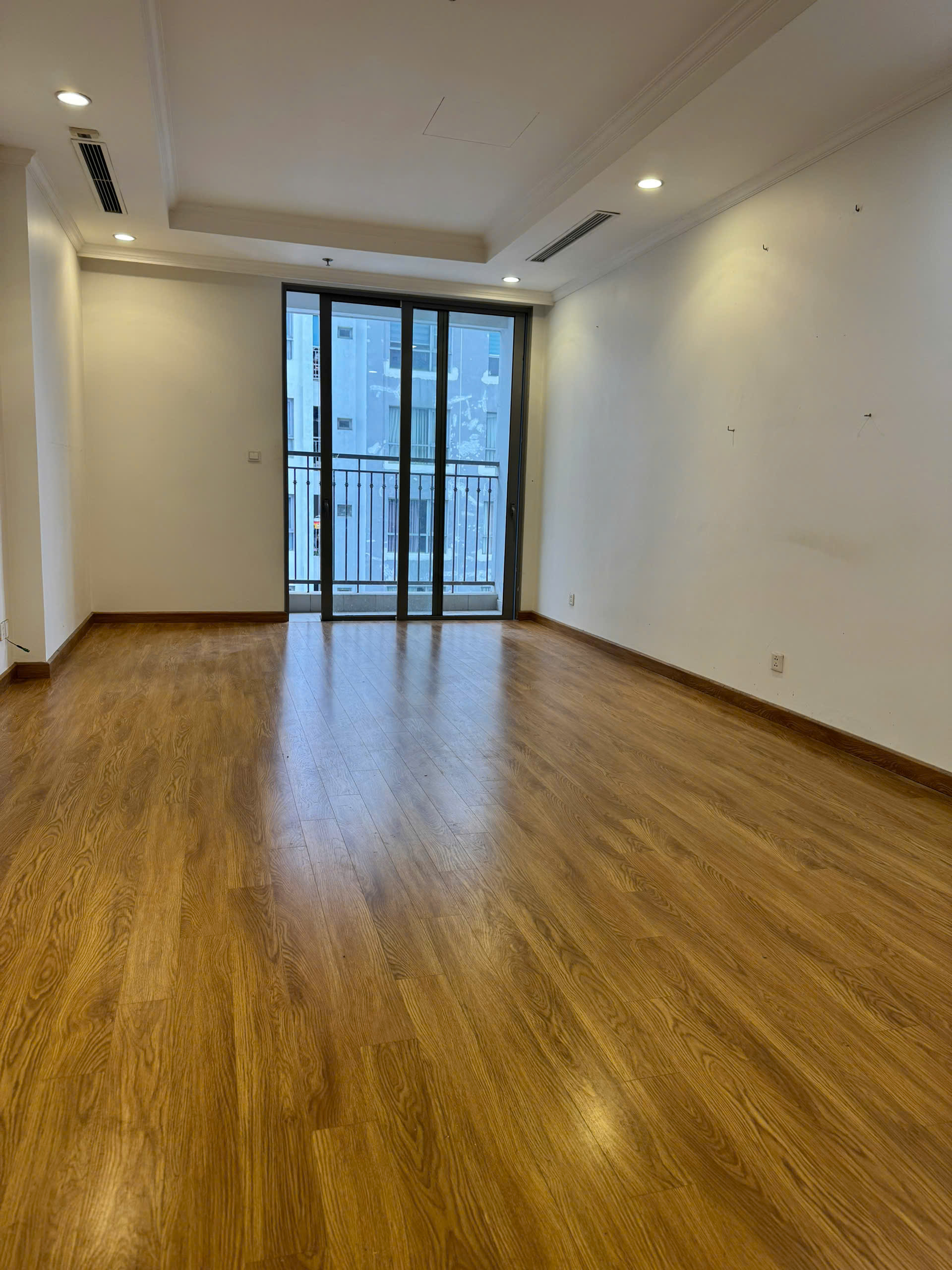 Cần bán nhanh căn hộ 3PN Park Hill - giá siêu tốt