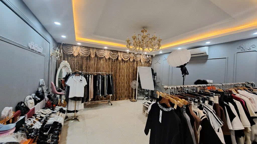 Cho thuê nhà nguyên căn - ngõ 139 Nguyễn Văn Cừ, phường Long Biên