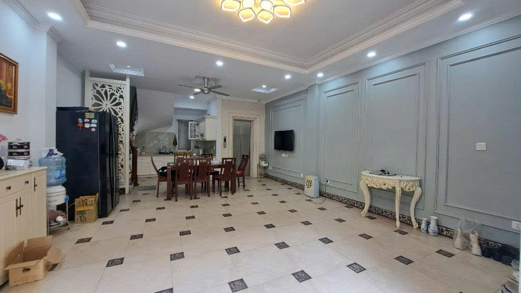 Cho thuê nhà nguyên căn - ngõ 139 Nguyễn Văn Cừ, phường Long Biên