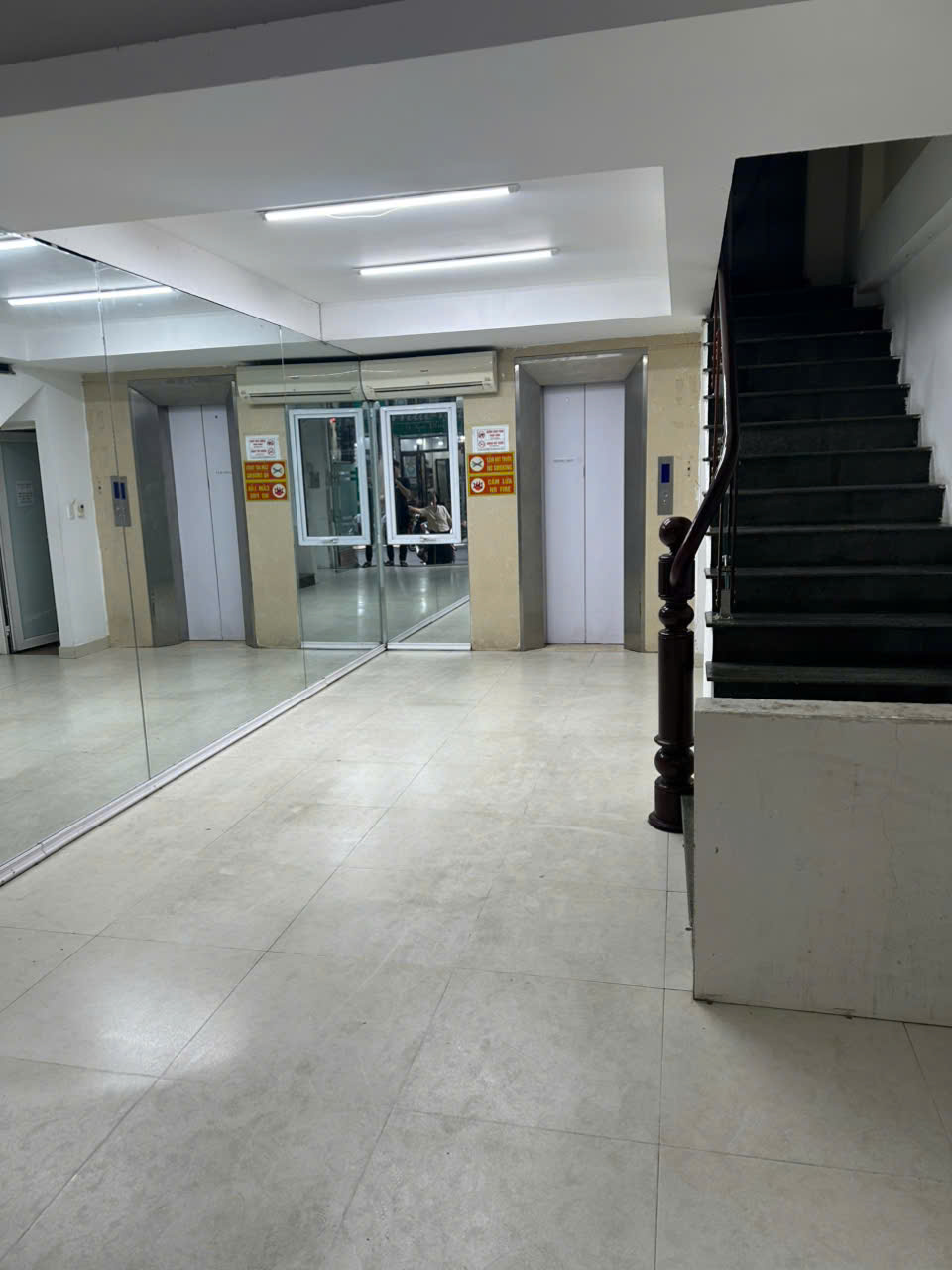 Cho thuê nhà nguyên căn - 232 Thuỵ Khuê, Hà Nội