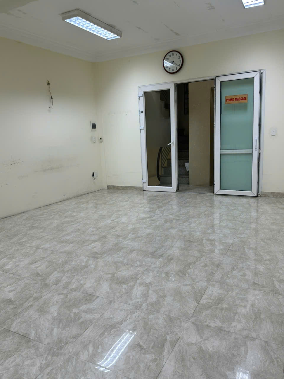 Cho thuê nhà nguyên căn - 232 Thuỵ Khuê, Hà Nội