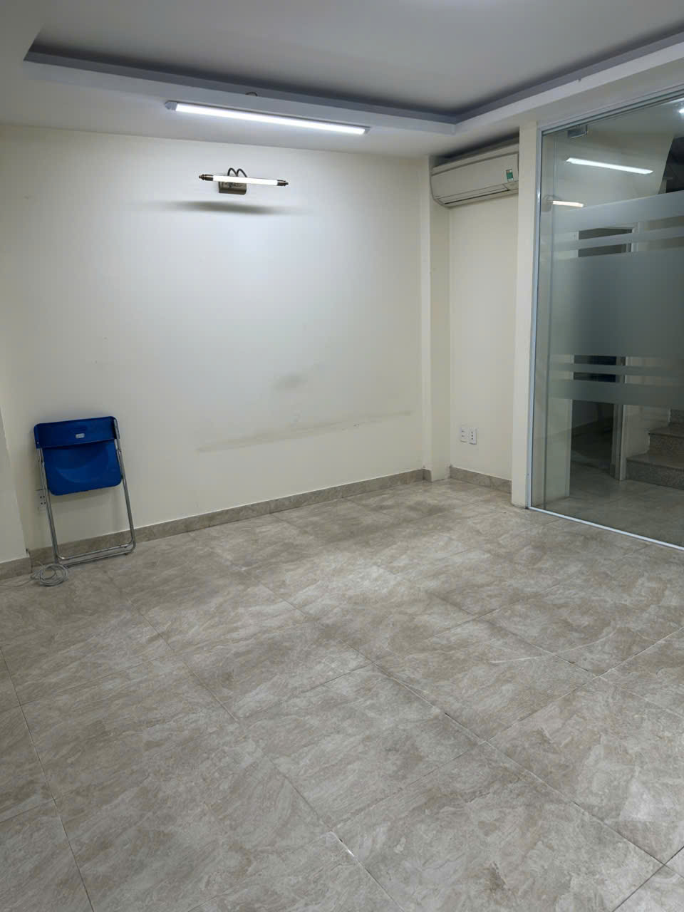 Cho thuê nhà nguyên căn - 232 Thuỵ Khuê, Hà Nội