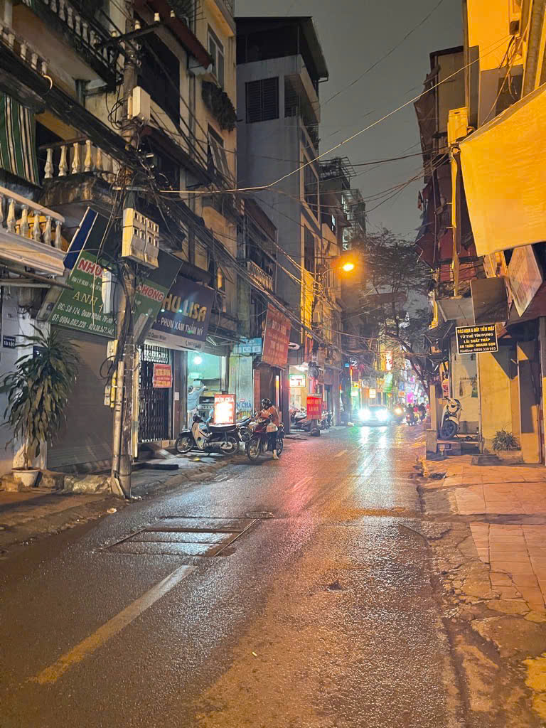 Bán nhà mặt ngõ kinh doanh tốt ở phố Minh Khai