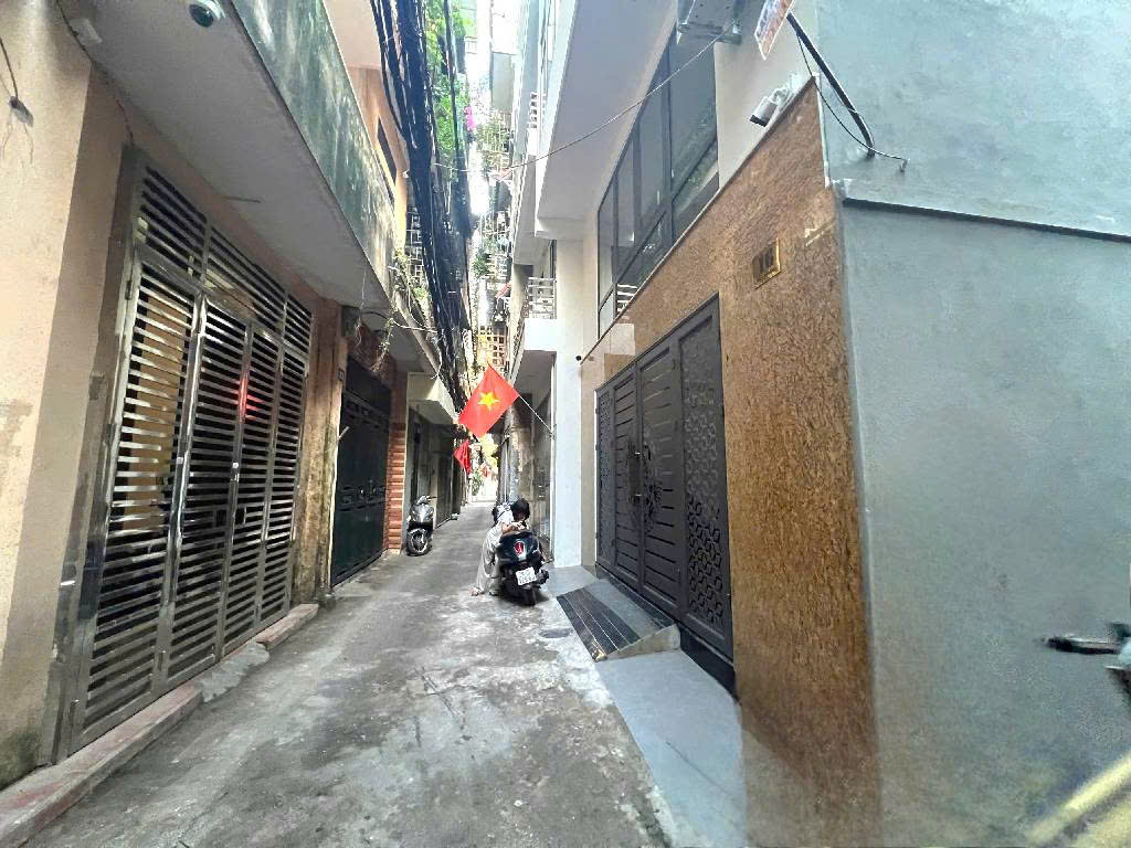 Bán nhà gần Times city, ô tô đỗ cửa, nhà 4 tầng