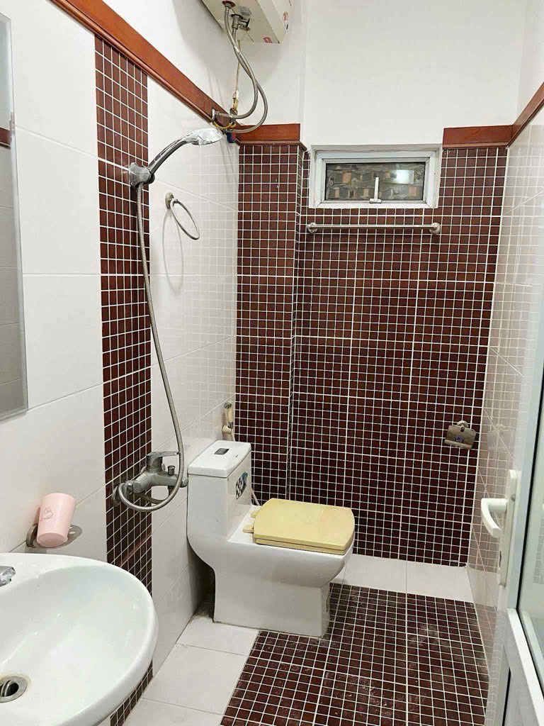 Bán nhà liền kề 5 tầng ở đường Lĩnh Nam, Hoàng Mai