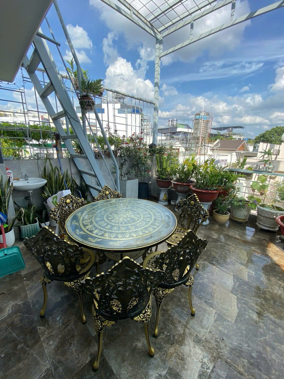 Bán nhà 2 mặt tiền 1 trệt 4 lầu 1 sân thượng tại Bạch Đằng - Tân Bình