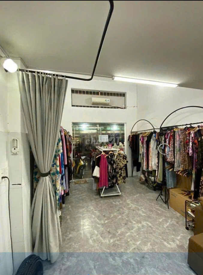 Bán nhà mặt tiền 30 Văn Cao, Phường Phú Thọ Hòa - Tân Phú