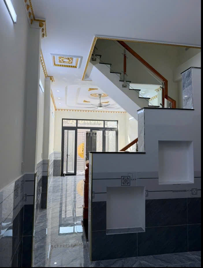 Bán nhà mới 100% 1 trệt 3 lầu tại Đường số 9, P. BHH, Bình Tân