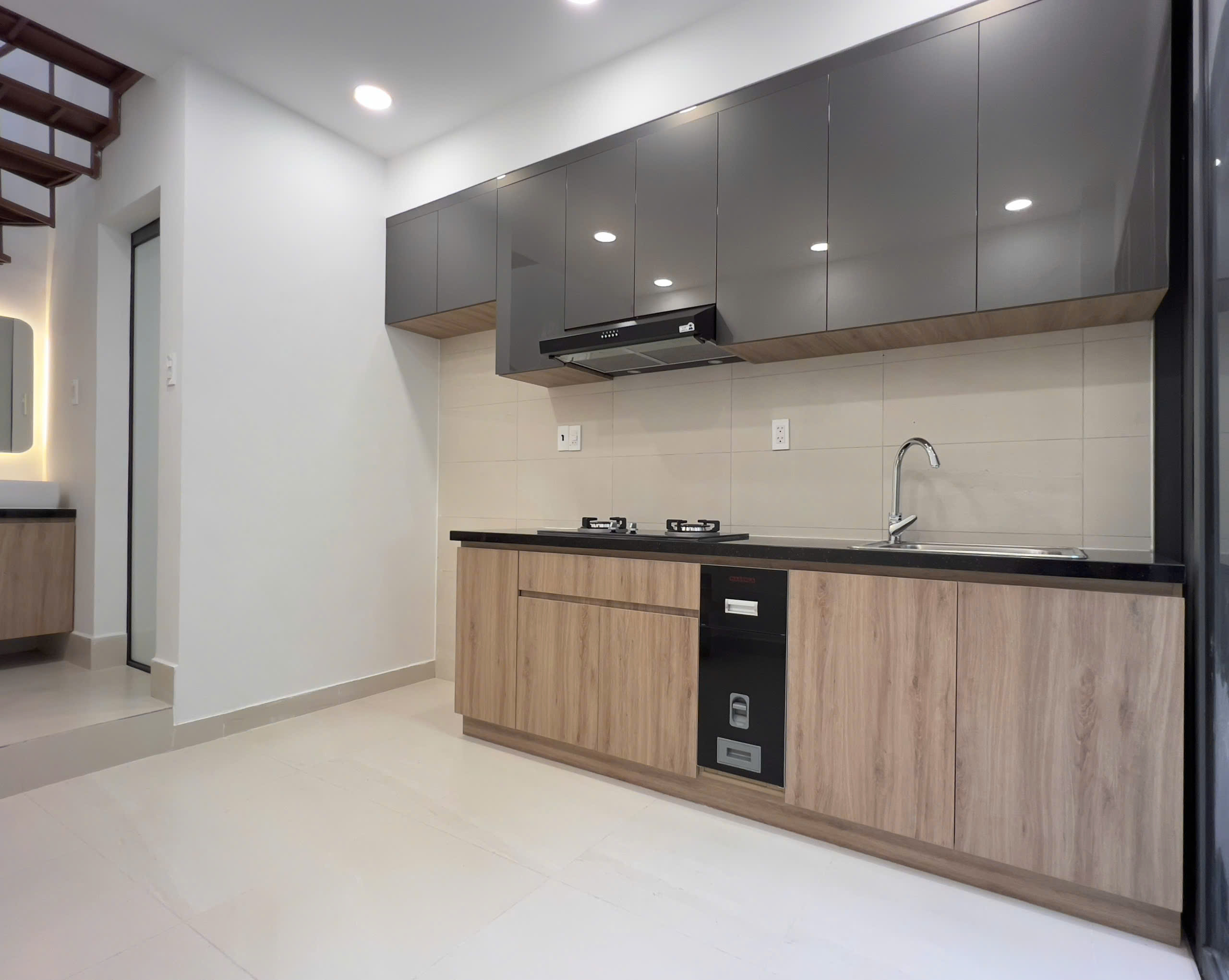 Cho thuê nhà mới tinh Full nội thất tại Nguyễn Duy P12 Q8