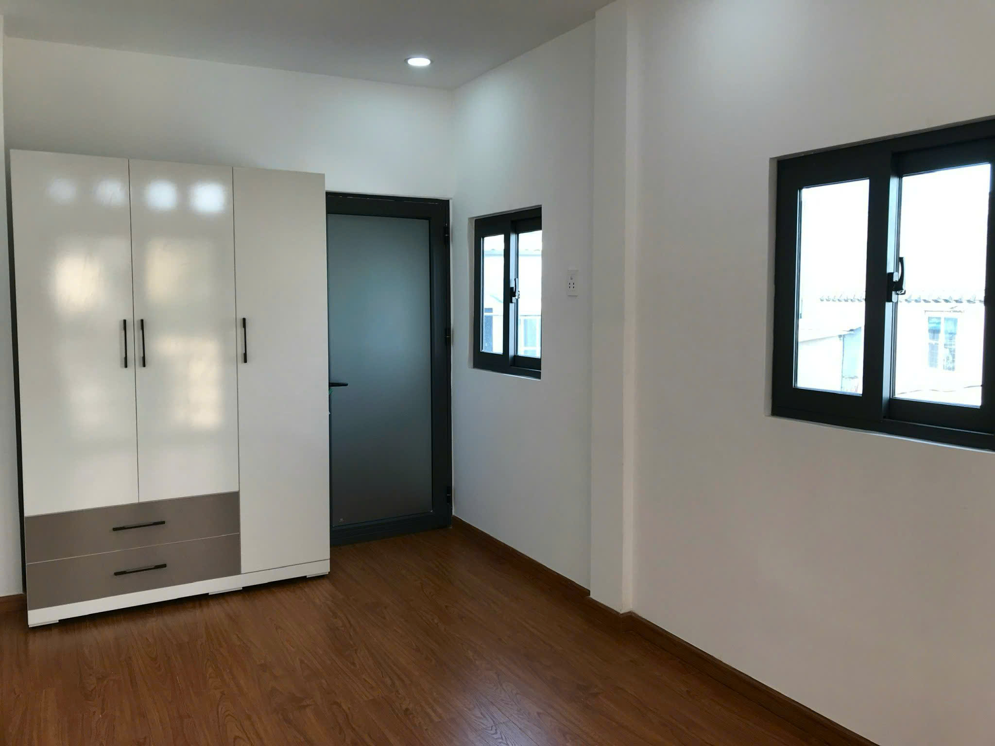 Bán nhà hẻm xe tải Trần Hưng Đạo P2 Q5 đúc 3 tầng