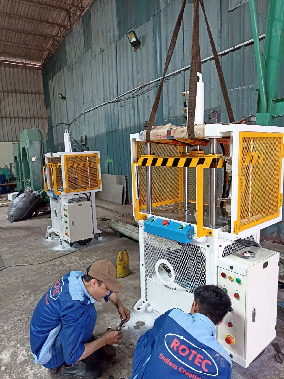 Máy Ép Thuỷ Lực 4 Trụ RTP 10.50 Rotec Việt Nam