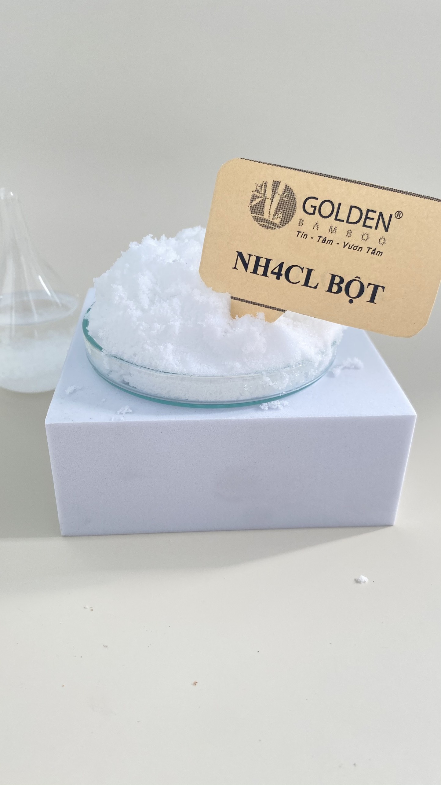 Amon NH4CL phèn lạnh bột và hạt tháp cao