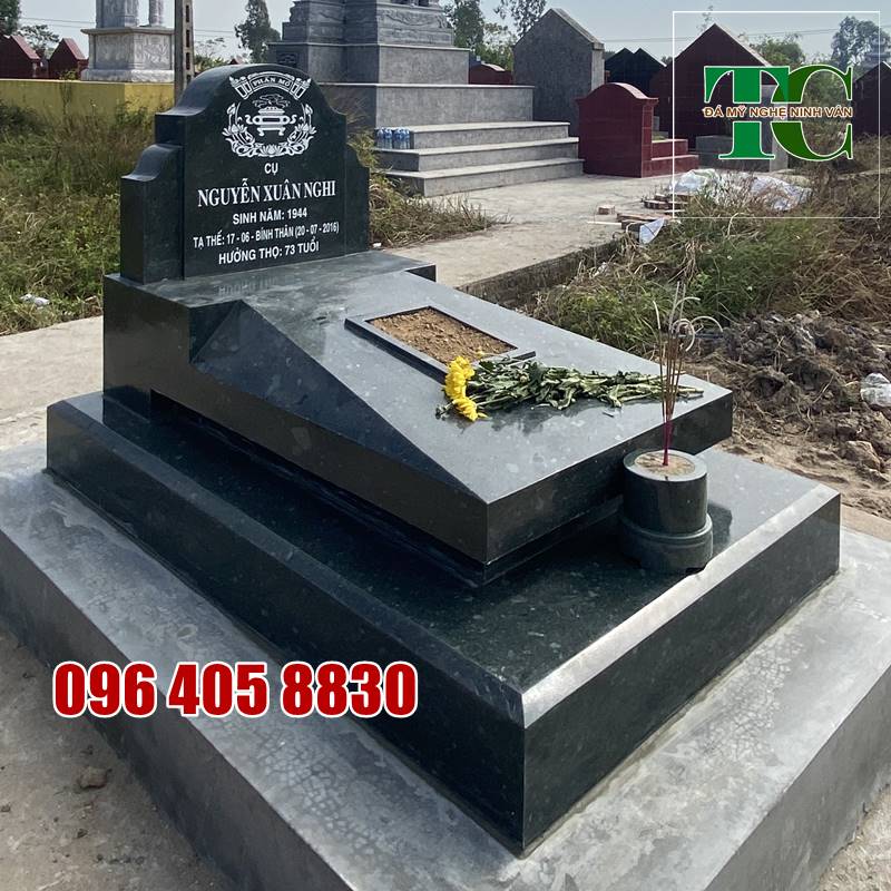 Mộ đá granite xanh Bình Định thiết kế hiện đại