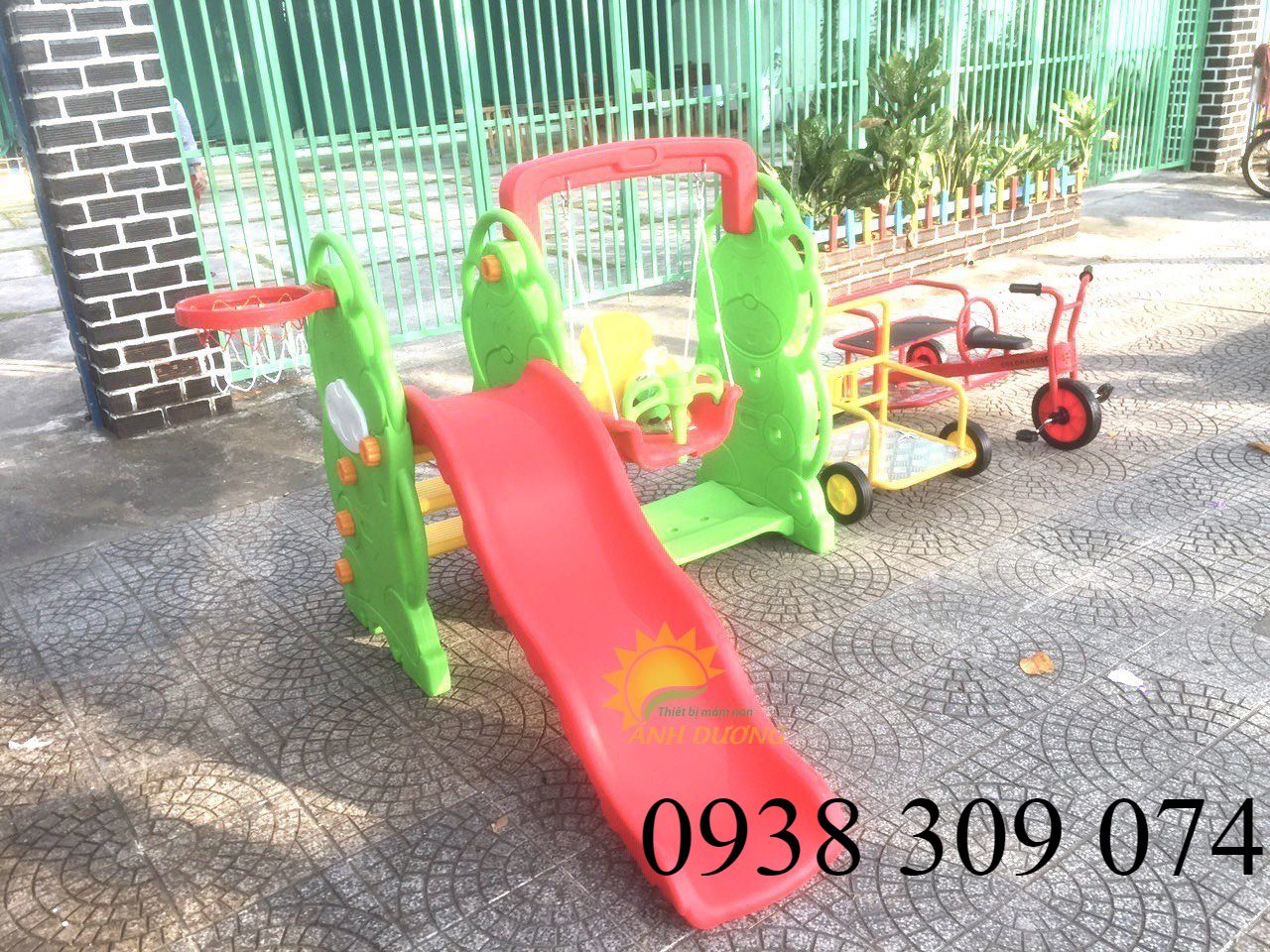 Bộ cầu trượt xích đu trẻ em hình con voi, con gấu