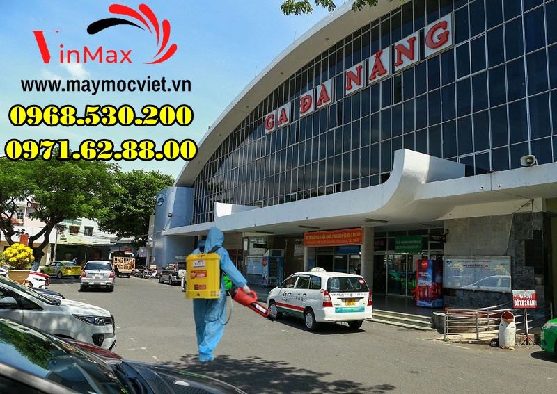 Ga Hà Nội phun khử trùng toàn bộ các tàu bằng máy  Turbo BA-6