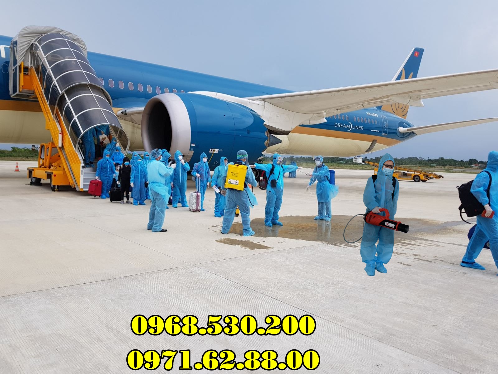 Máy phun khử khuẩn diệt côn trùng tại Sân Bay Nội Bài-Hà Nội